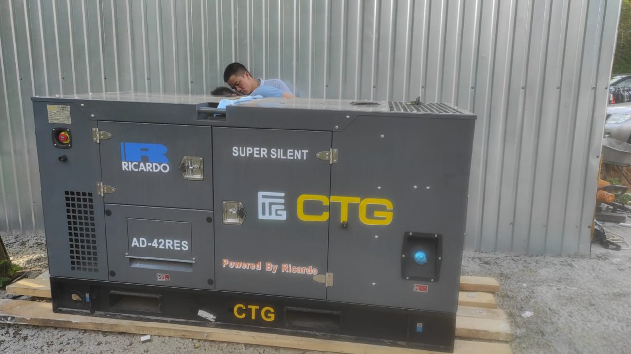 Дизельный генератор CTG AD-42RES 30 квт в кожухе установлен клиентам на юге страны